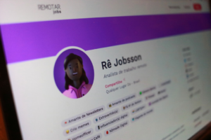 App para Monitorar Perfil e Ver Visitantes